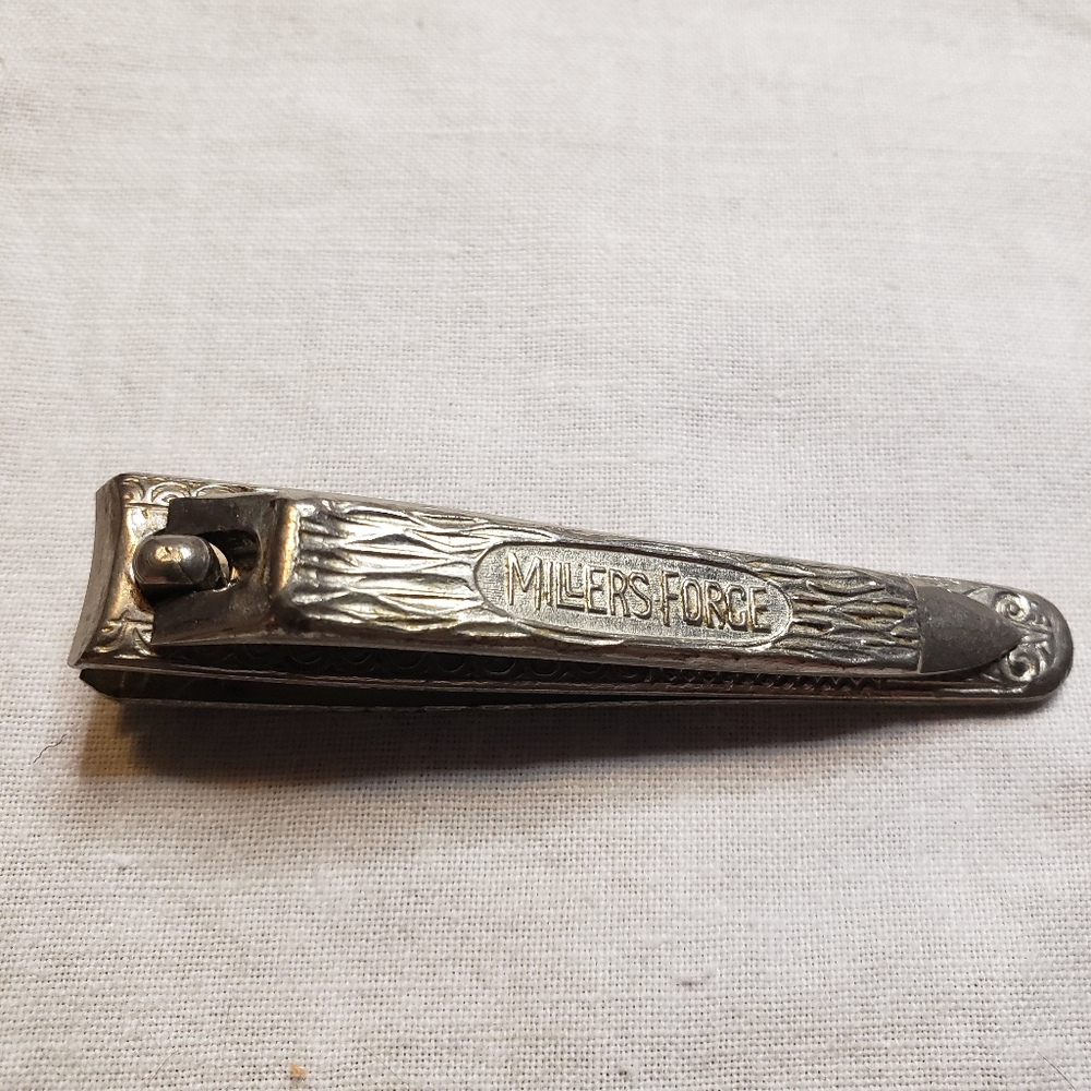 Vintage Millers Forge Silvertone Fancy Art Nouveau Nail Clippers With File